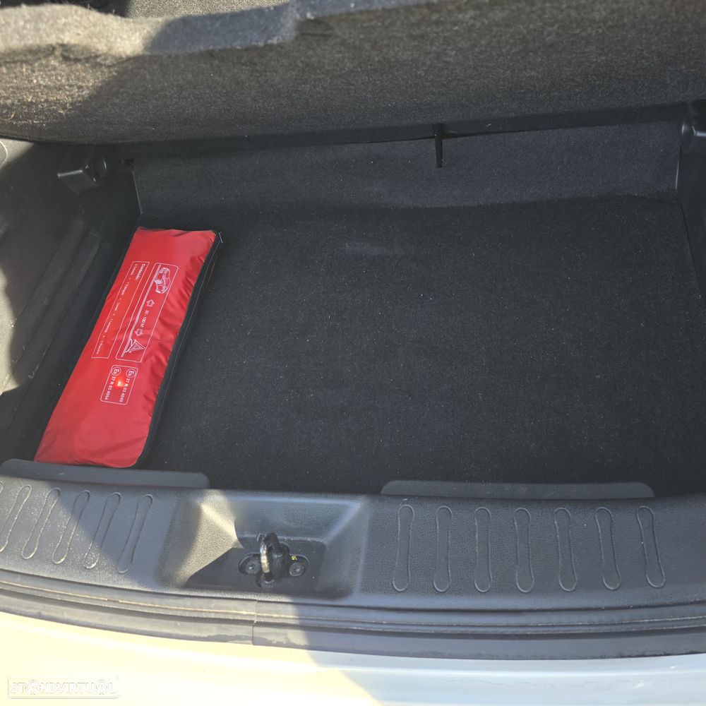 Nissan Juke 1.5 dCi Tekna Premium Ext.1 White L. - 27