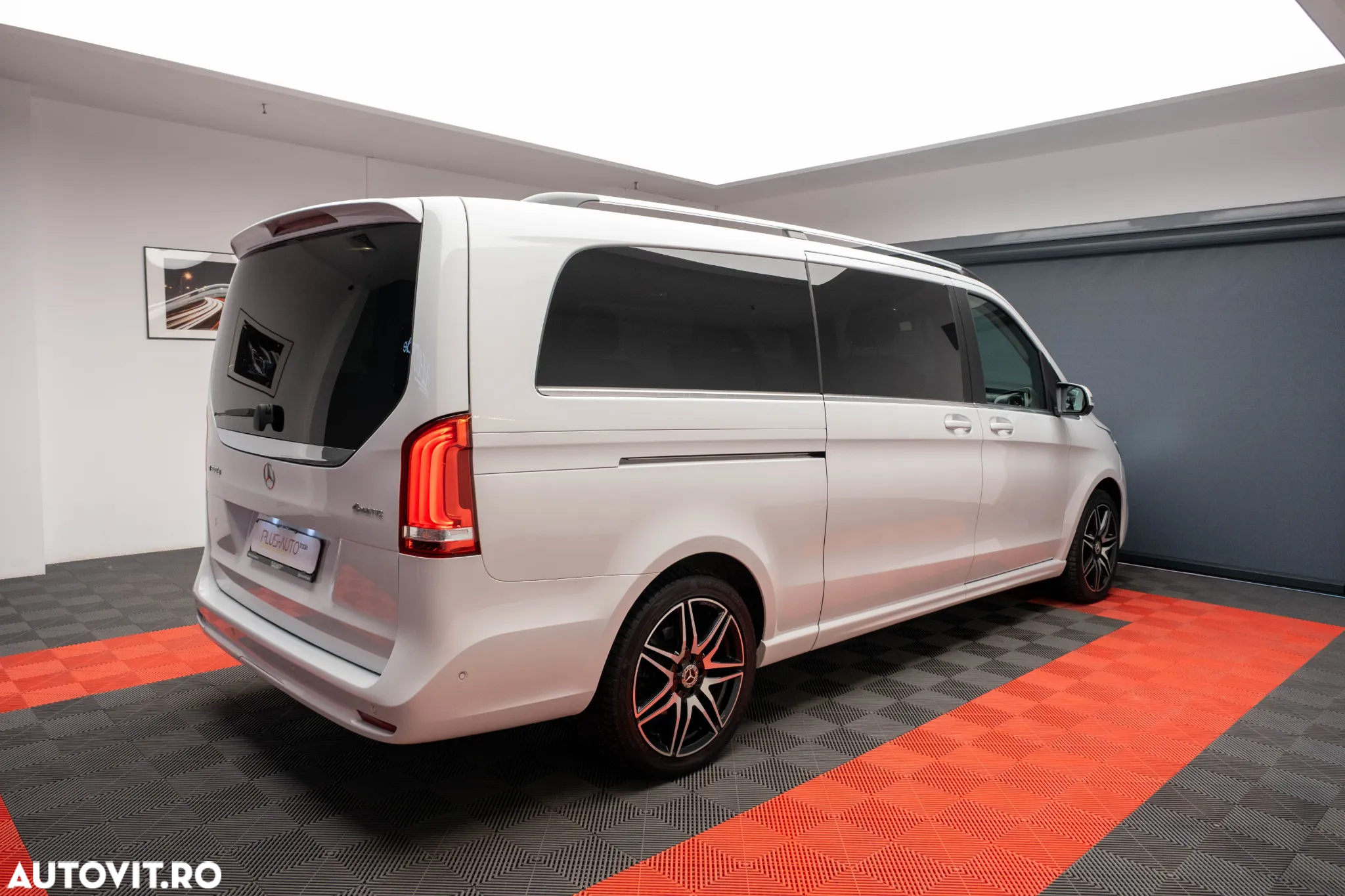 Mercedes-Benz V 300 d Combi Lung 237 CP AWD 9AT AVANTGARDE - 6