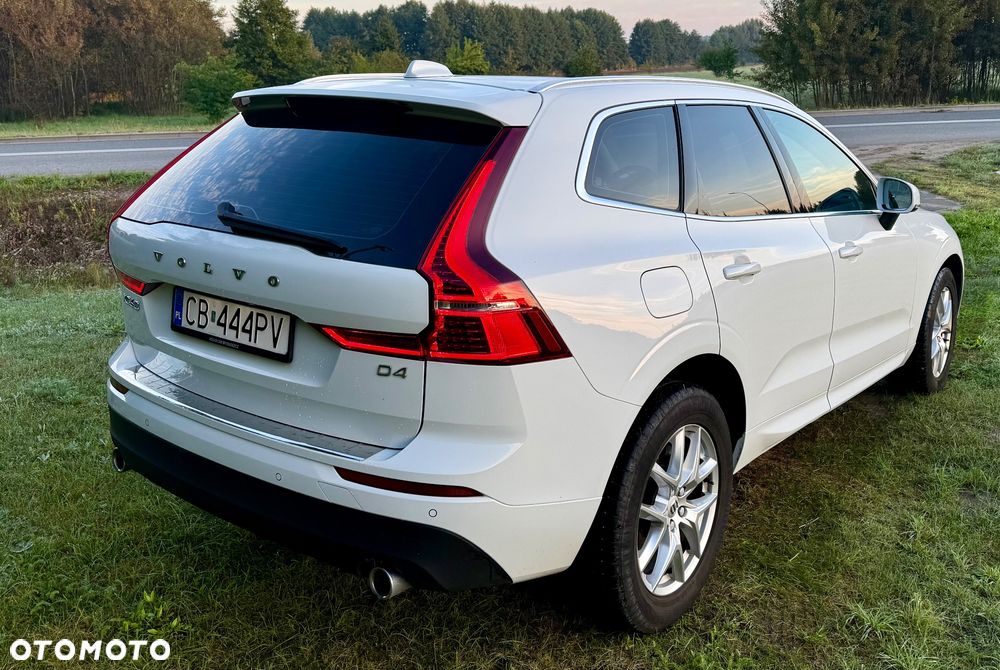 Volvo XC 60 D4 Momentum Pro - 3