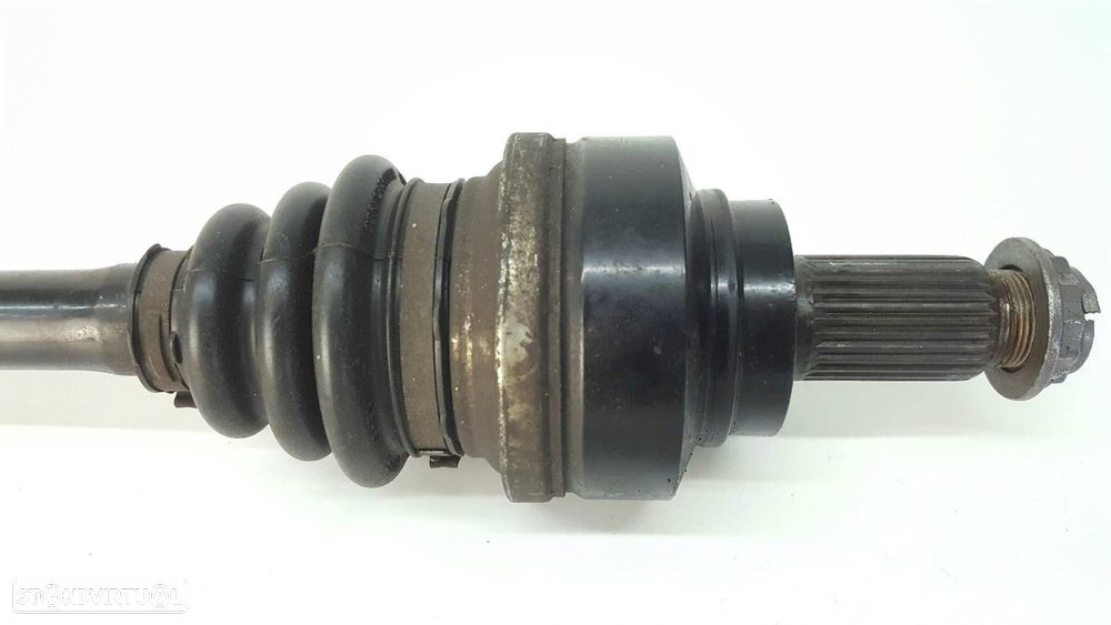TRANSMISSÃO TRASEIRA DIREITA BMW SERIE 1 LIM. (F20) 116D - 5