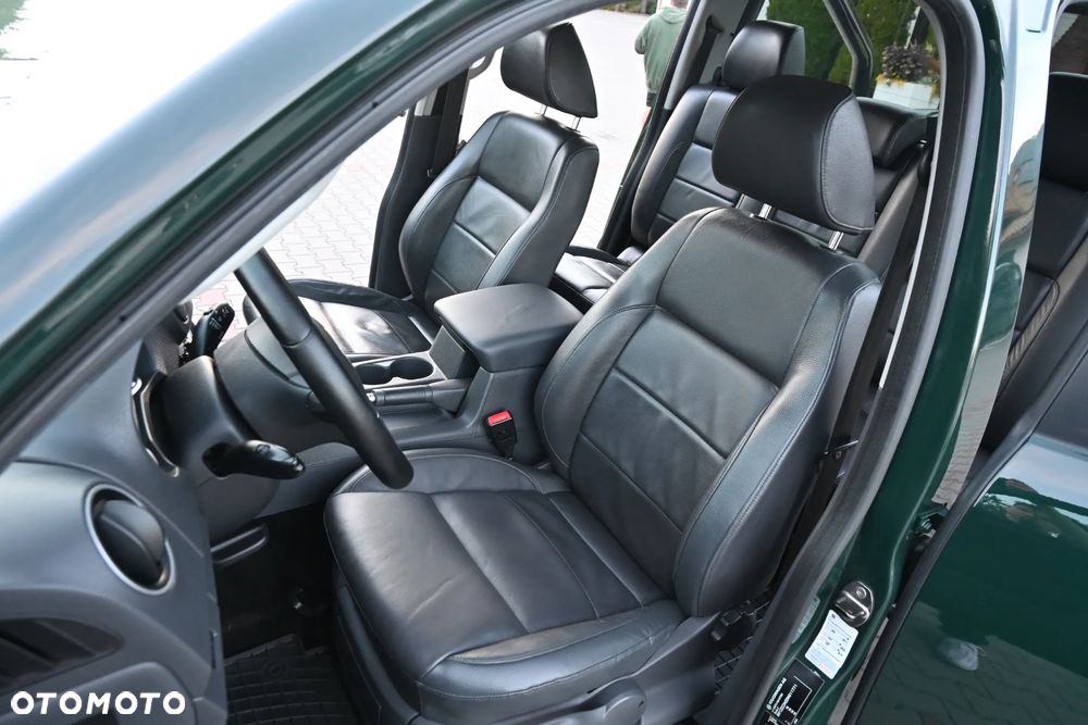 Volkswagen Amarok 2.0 BiTDI Autm Highline - 25