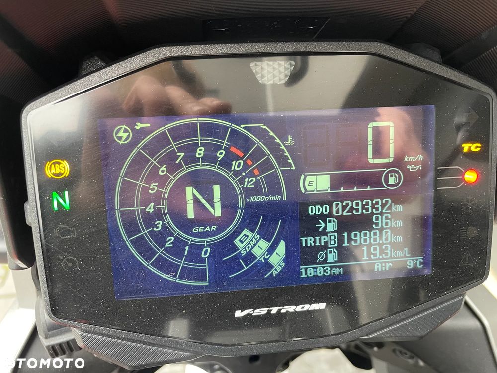 Suzuki V-STROM - 13