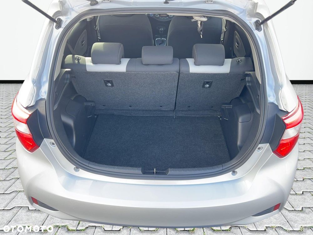 Toyota Yaris - 23