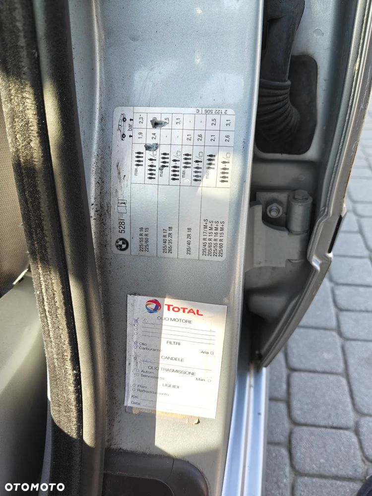 BMW Seria 5 - 38