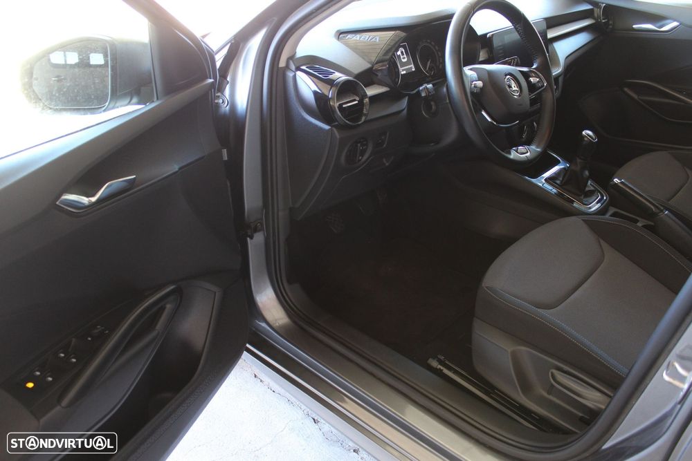 Skoda Fabia 1.0 MPI Ambition - 19