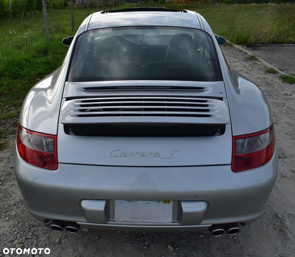 Porsche 911 Carrera S - 3