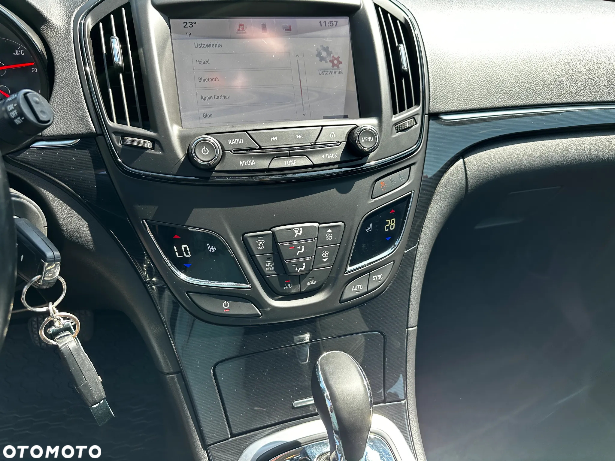 Opel Insignia - 14
