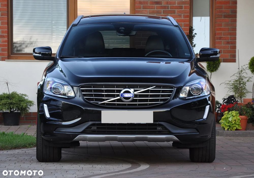 Volvo XC 60 D5 AWD Geartronic Summum - 9