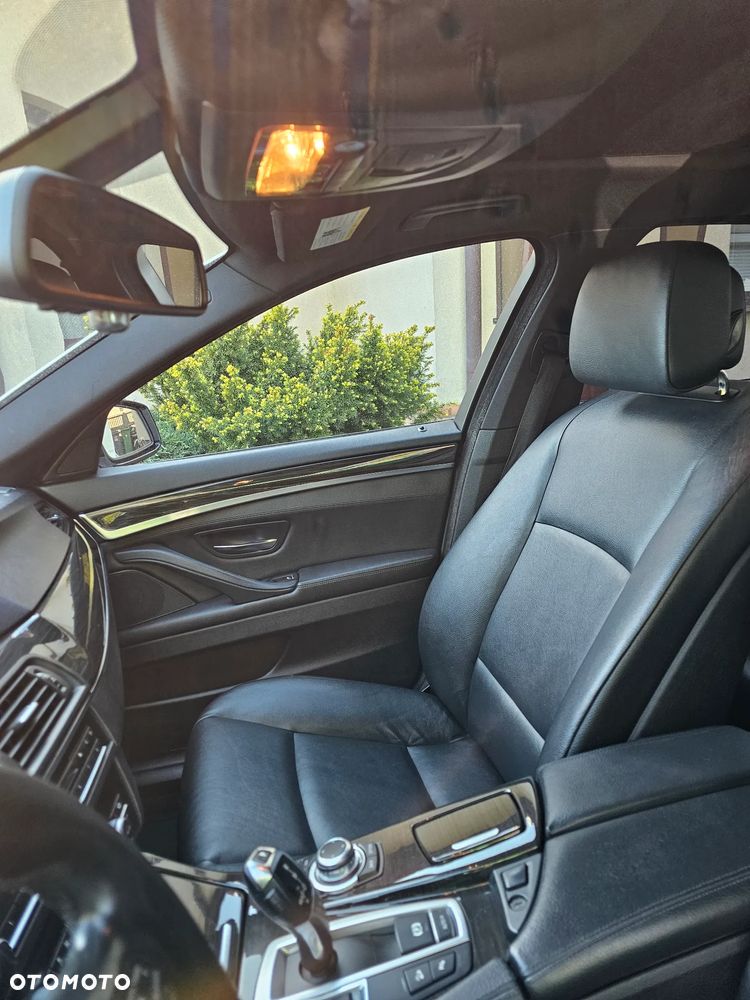 BMW Seria 5 535i xDrive - 26