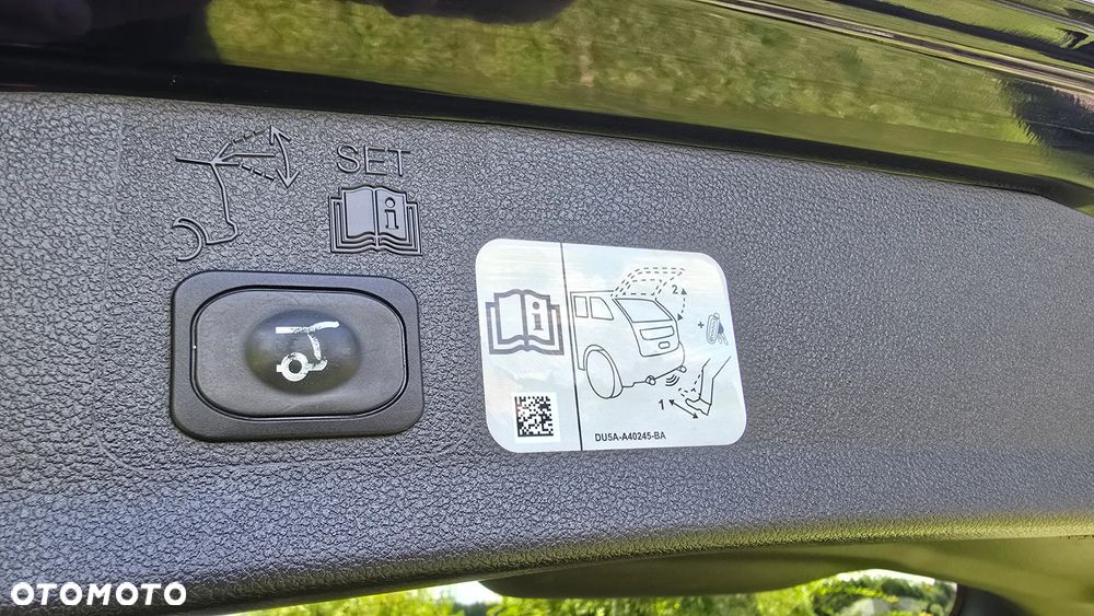 Ford Kuga 2.0 TDCi AWD ST-Line - 38