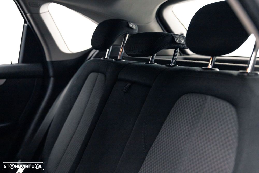 BMW 218 Active Tourer i Advantage Auto - 21