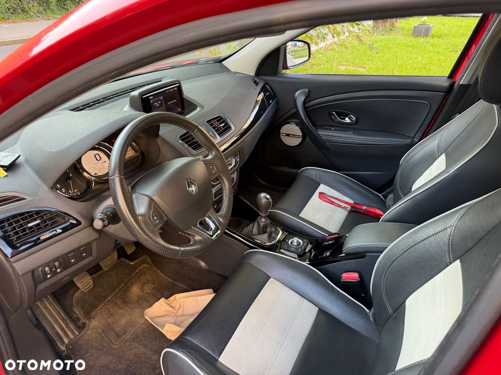 Renault Megane 1.2 16V TCe Energy Bose EU6 - 11