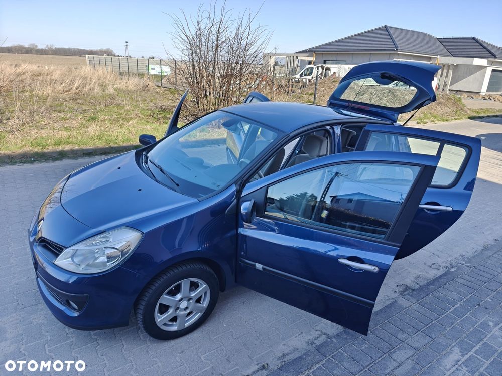 Renault Clio - 20
