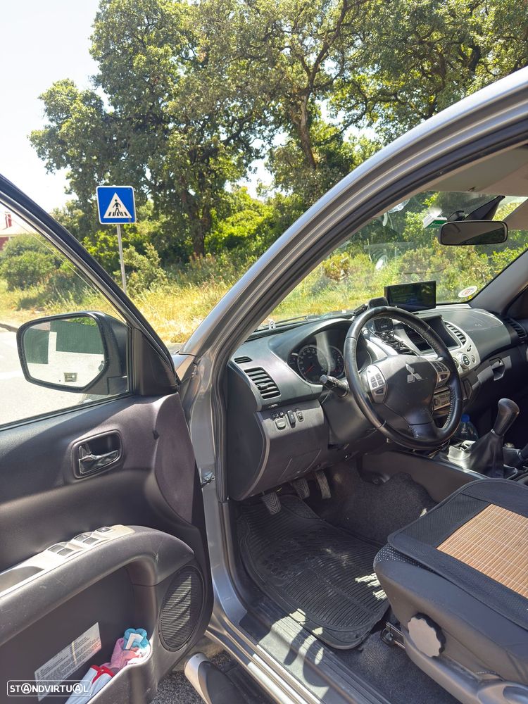 Mitsubishi L200 2.5 DI-D CD Intense HP 4WD - 8