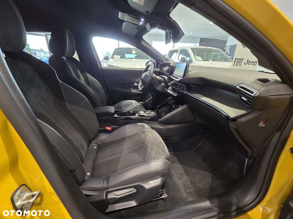 Peugeot 208 - 7