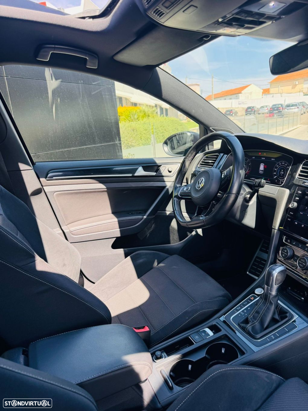 VW Golf 2.0 TSI R DSG - 8