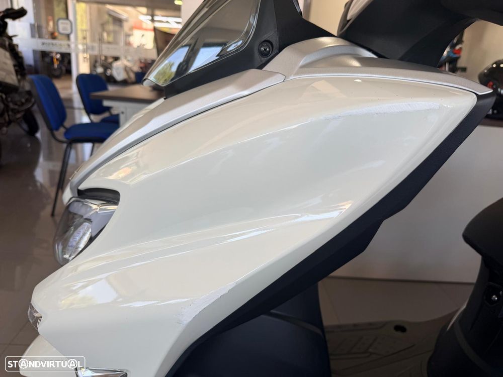 Suzuki Burgman 125 EX - 6