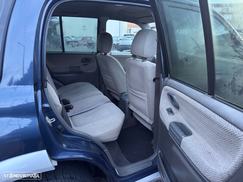 Suzuki Grand Vitara Metal Top 2.0 TDi - 6