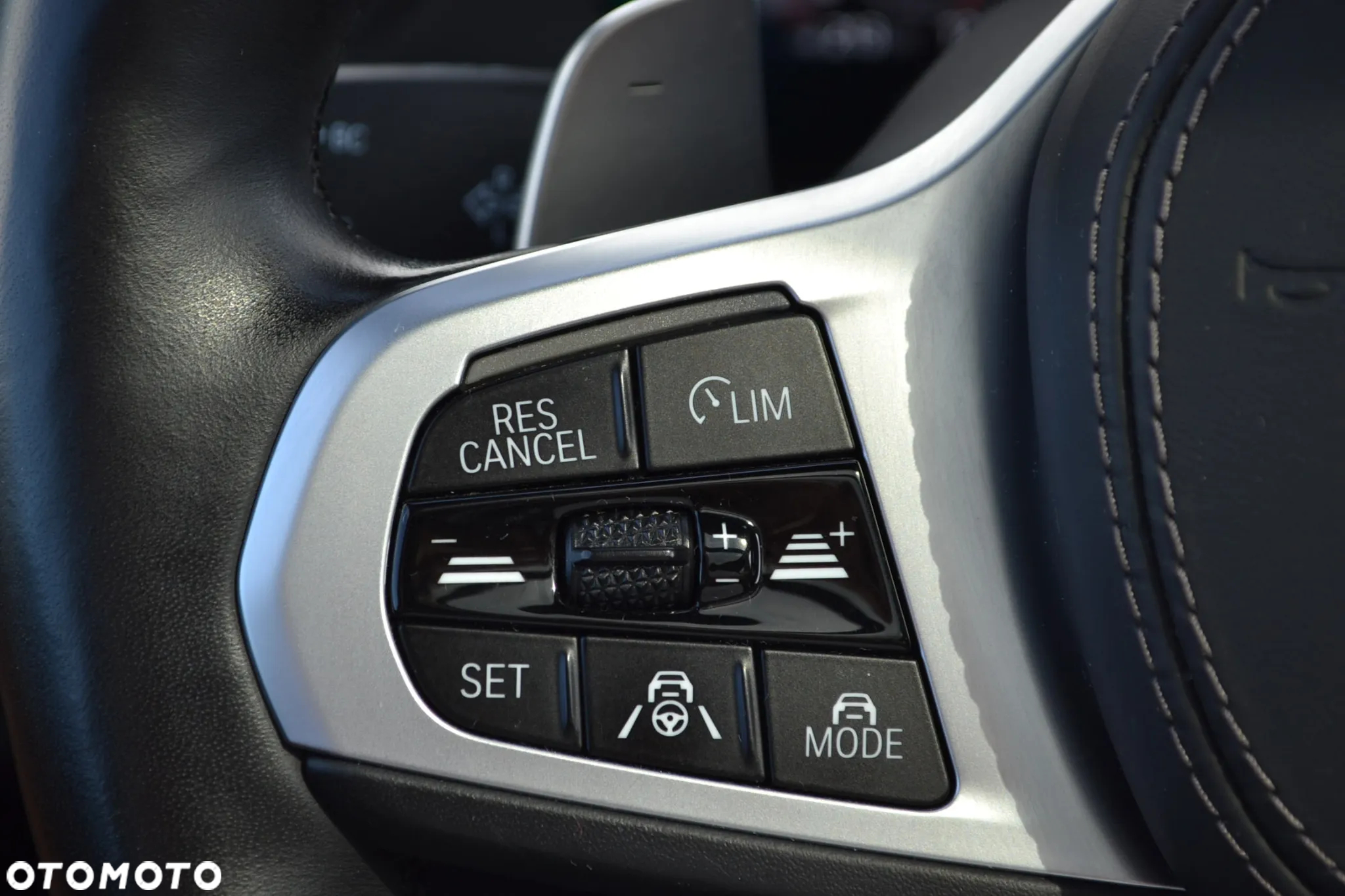 BMW X7 M50i sport - 29