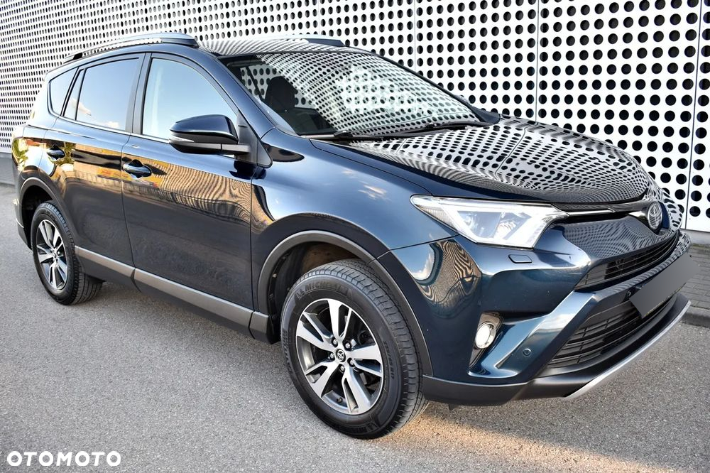 Toyota RAV4 - 5