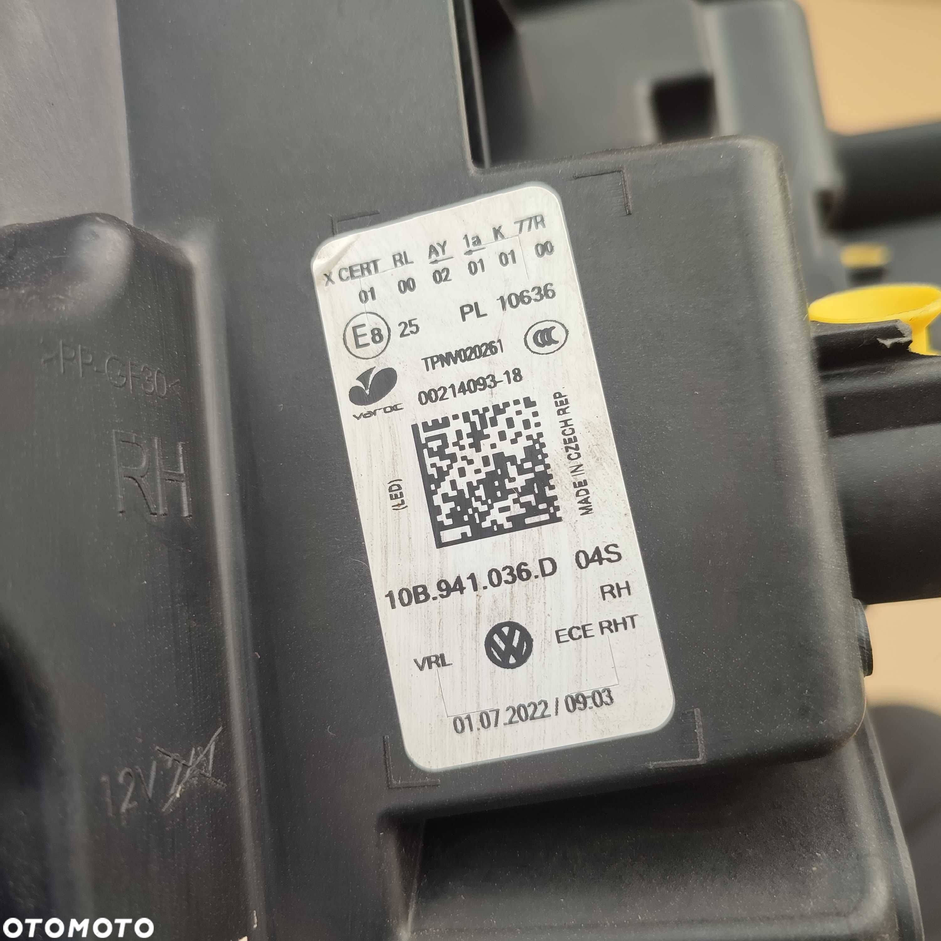VW ID3 10B lampa prawa przód przednia IQ Full Led ORYG EU - 8