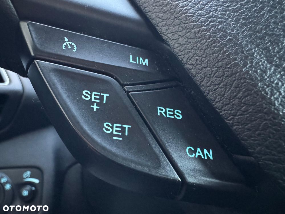 Ford C-MAX 1.0 EcoBoost Titanium ASS - 19