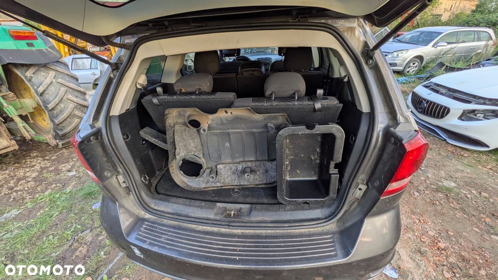 Dodge Journey - 10