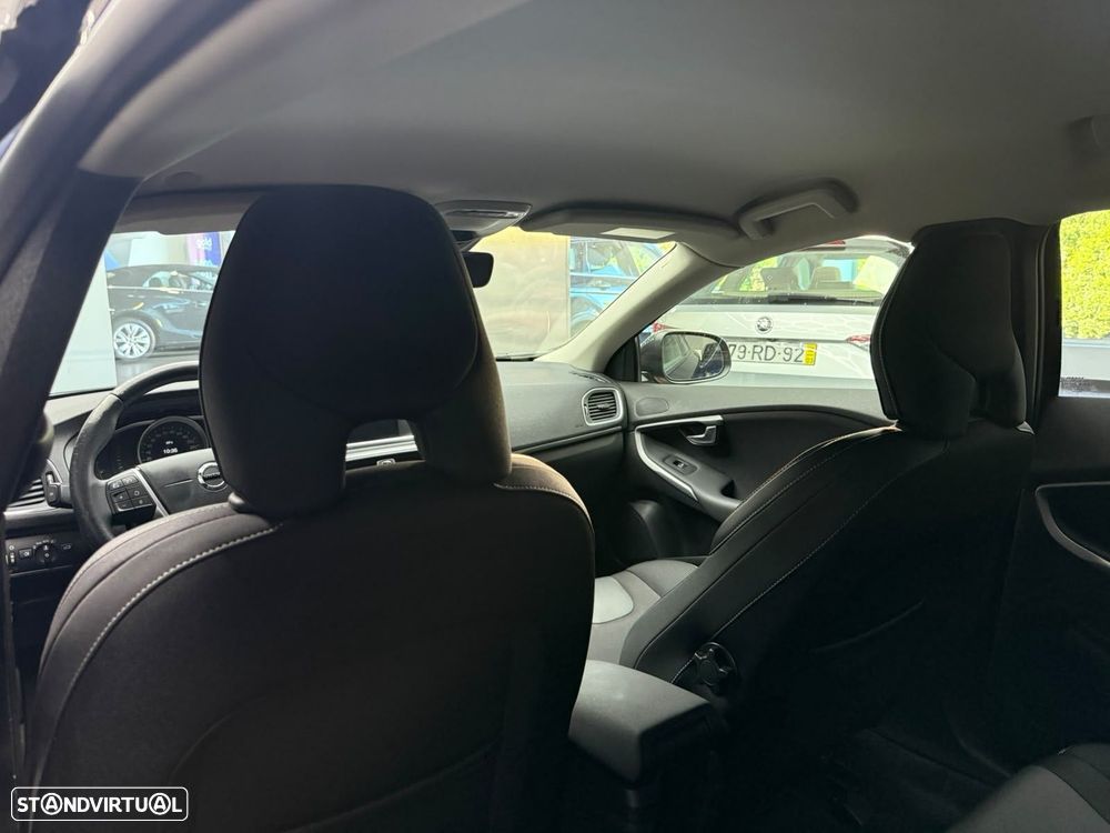 Volvo V40 1.5 T3 Sport Edition R Geartronic - 34