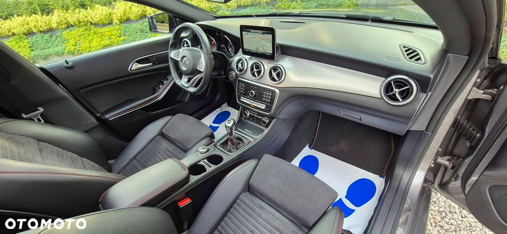 Mercedes-Benz CLA 180 AMG Line - 7