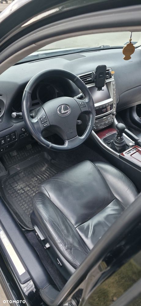 Lexus IS 220 D Prestige - 15