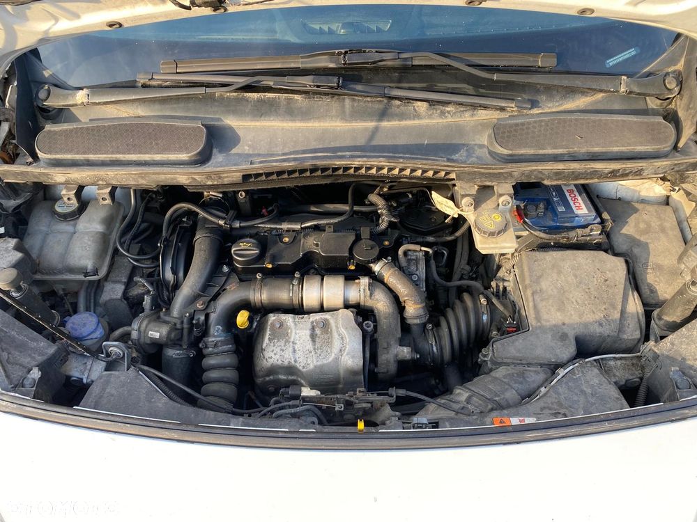 Ford CONNECT - 32