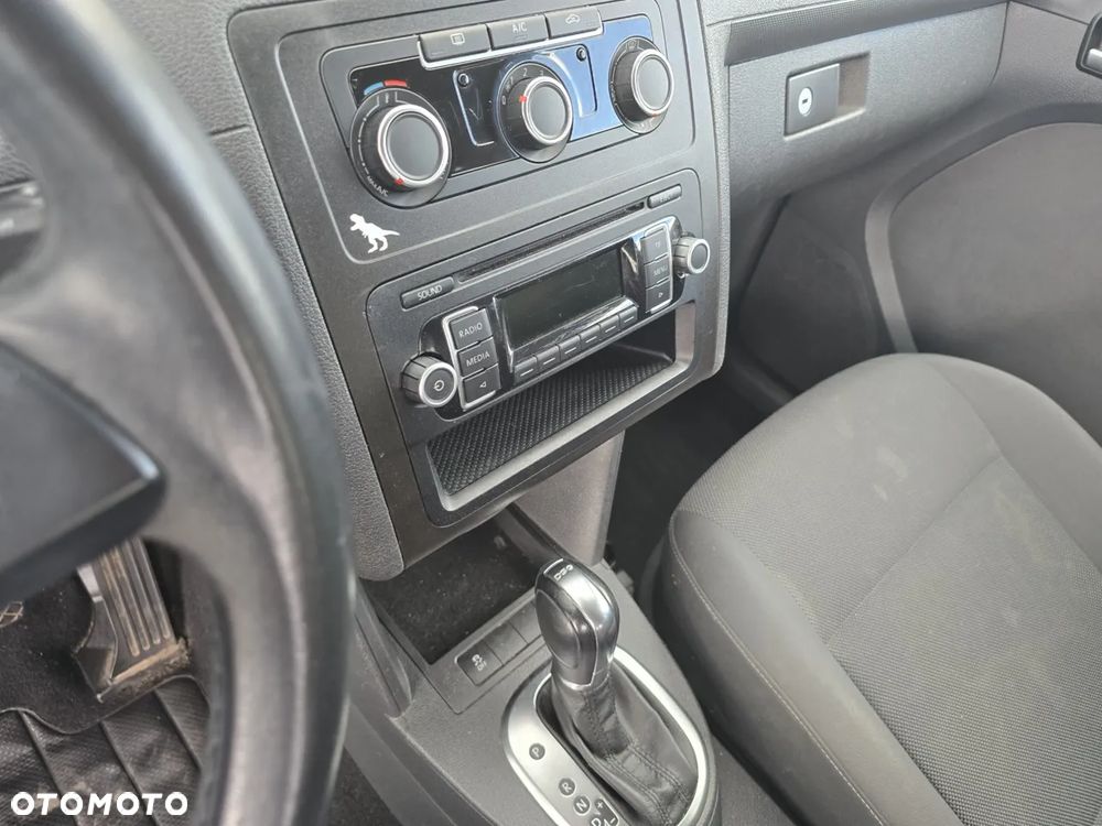 Volkswagen Caddy Trendline DSG - 22