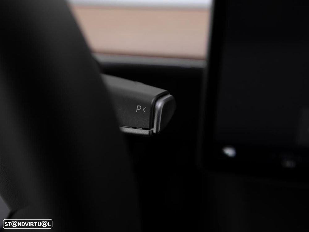 Tesla Model Y Long Range Dual Motor AWD - 20