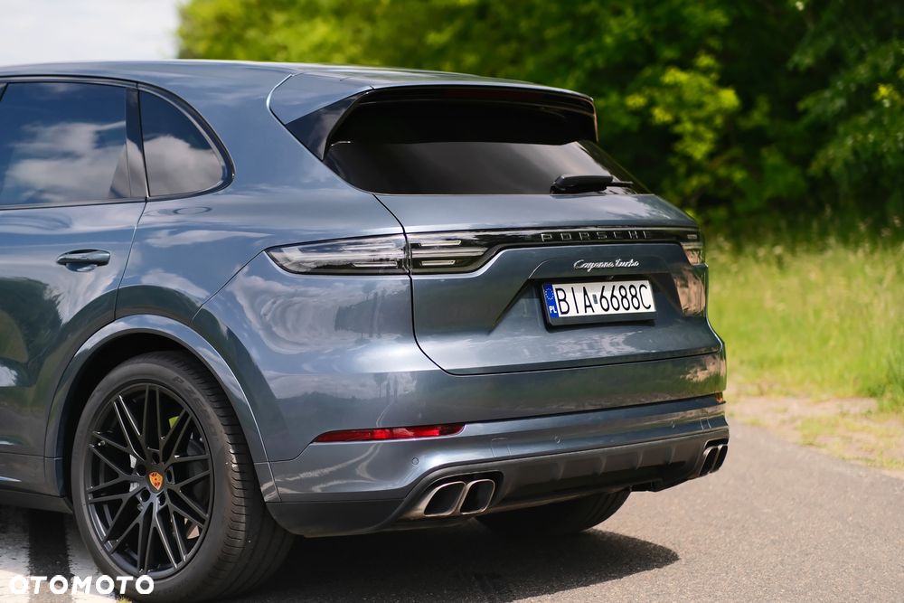 Porsche Cayenne Turbo - 37