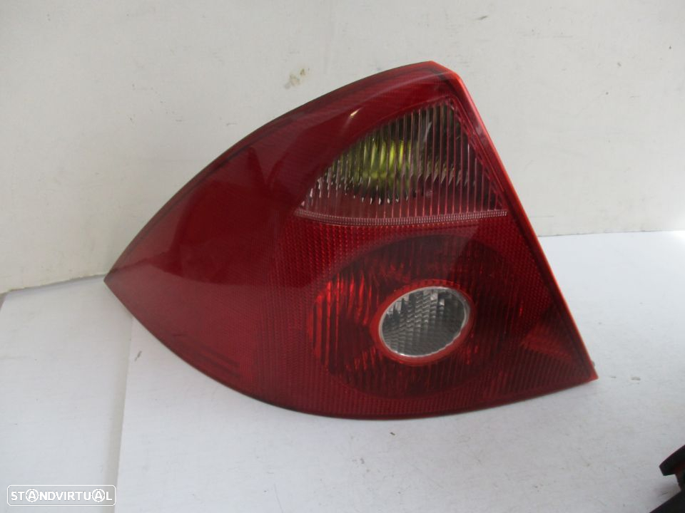 Farol Farolim Ford Mondeo Carro 4p 2002 Esquerdo Direito - 4