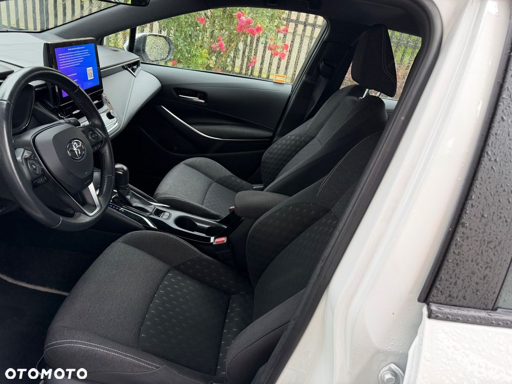 Toyota Corolla - 13