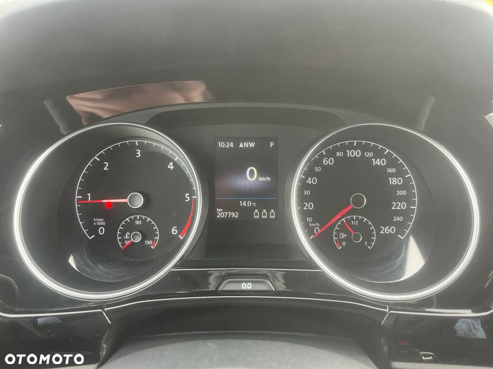 Volkswagen Touran 2.0 TDI BMT Highline DSG - 18