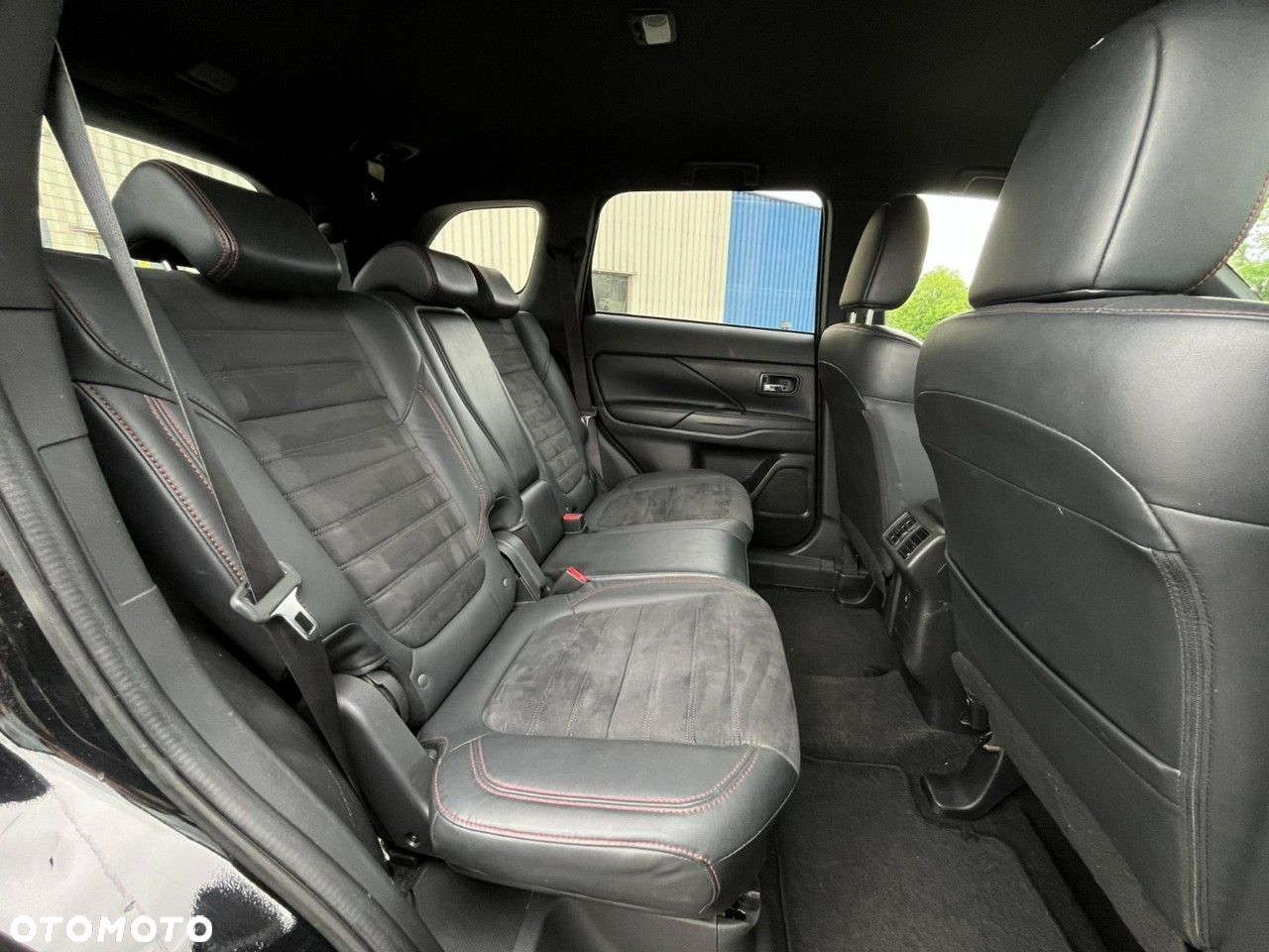 Mitsubishi Outlander 2.0 4WD CVT Diamant+ - 19