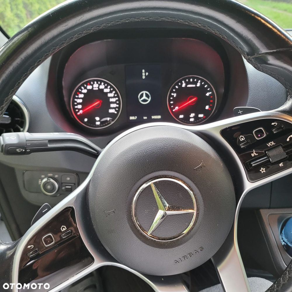 Mercedes-Benz Sprinter - 17