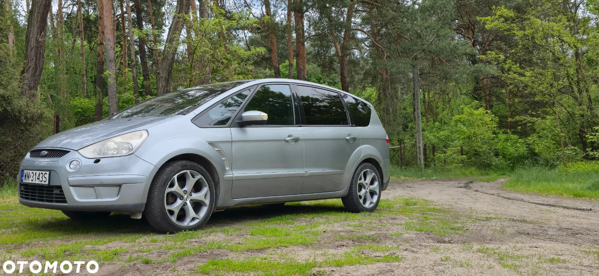 Ford S-Max - 11