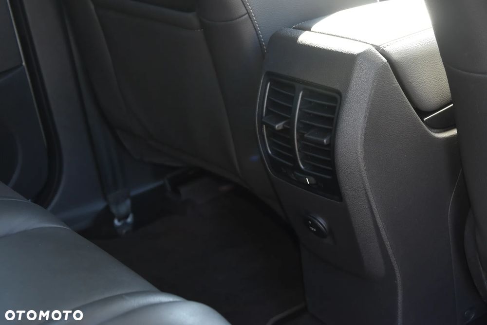 Ford Kuga 1.5 EcoBoost 4x4 Titanium - 20