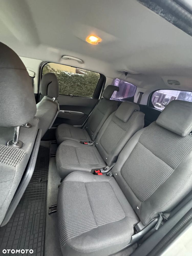 Peugeot 5008 HDI 150 Active - 10