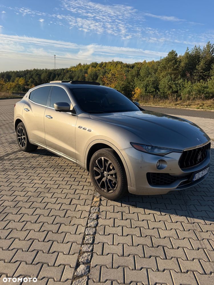 Maserati Levante - 3
