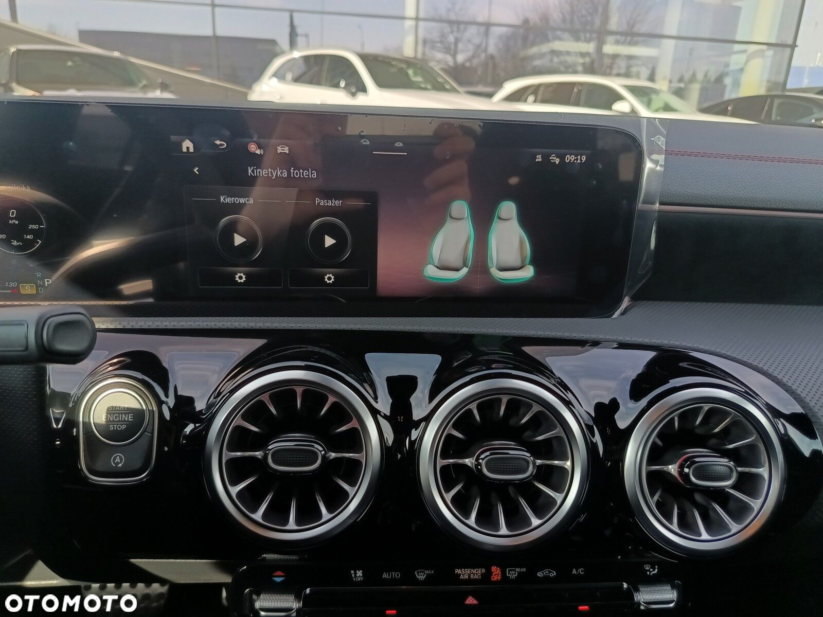 Mercedes-Benz CLA - 16