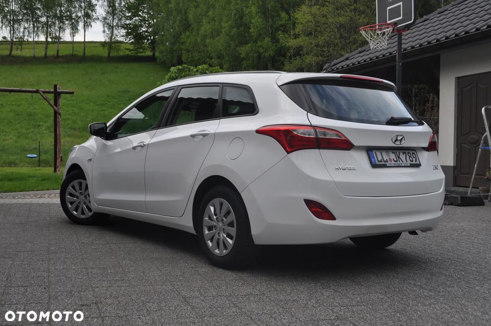 Hyundai i30 blue 1.4 Classic - 5