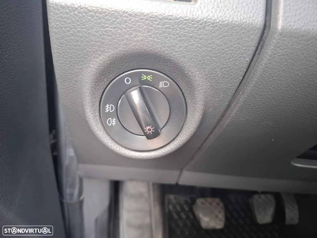 VW Amarok 2.0 TDi CD Extra AC CM 4Motion - 21