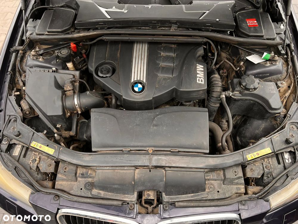 BMW Seria 3 320d DPF - 22