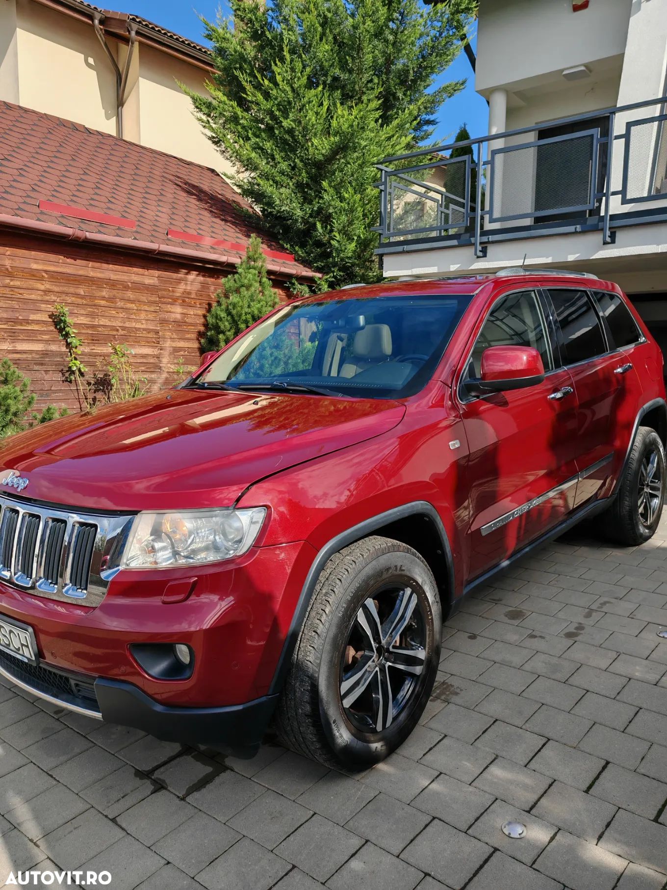 Jeep Grand Cherokee - 1