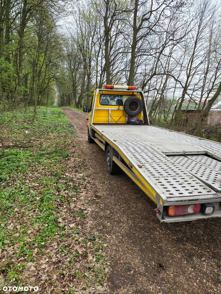 Mercedes-Benz Sprinter - 2