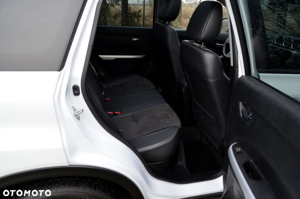 Suzuki Vitara 1.6 Premium 2WD - 24